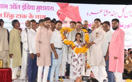 एक शाम रिंकू टांक के नाम मुशायरे का हुआ आयोजन