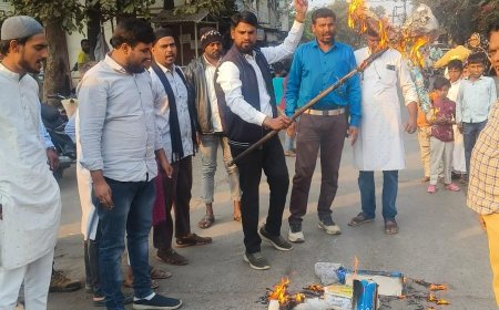 जिला युवा कांग्रेस ने आसाम के मुख्यमंत्री हेमंता बिस्वा शर्मा का किया पुतला दहन