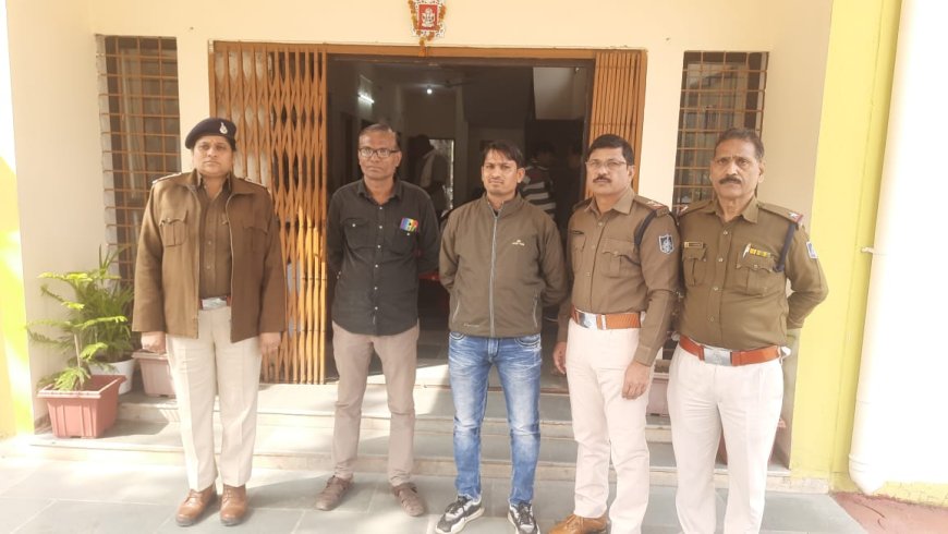 संबल योजना में हुए 16 लाख रूपये की राशि का दुरूपयोग मामले में फरार सरपंच, सचिव को नेपानगर पुलिस ने किया गिरफ्तार