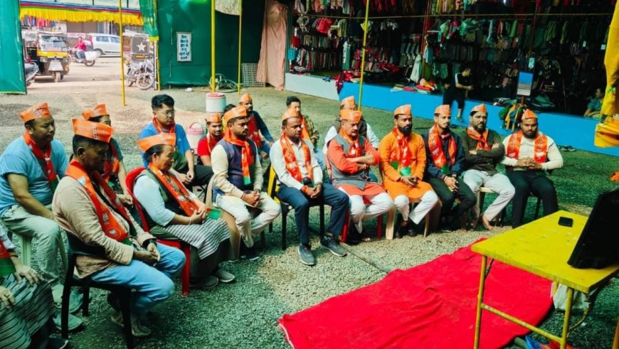 लोकमाता अहिल्या देवी मंडल ने तिब्बती शरणार्थी स्वेटरवाले बहनों–भाइयों  के साथ सुनी मन की बात ...