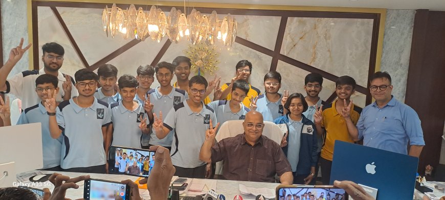 मेक्रो विज़न एकेडमी के छात्र माजिद हुसैन ने रचा इतिहास, IIT JEE MAINS 2025 में बने मध्य प्रदेश के टॉपर