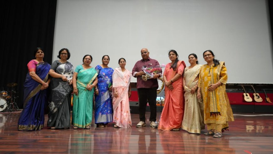 अनहद ऑडोटोरियम में महिला सशक्तिकरण का महोत्सव, महिला दिवस पर आनंद सर का उद्बोधन